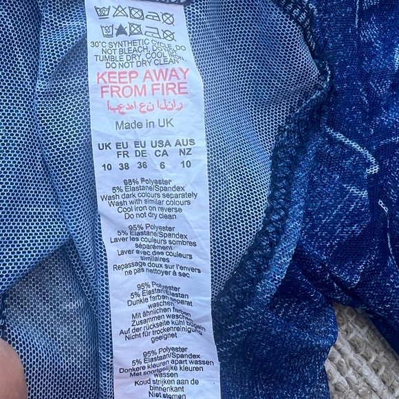 Nasty Gal Collection Sheer Long Sleeve Jean Print Top size 6 - Picture 6 of 7